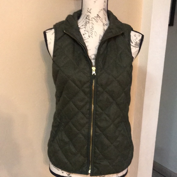 OLD NAVY VEST. Size: XS/TP Dark Green. #399/B - Picture 2 of 9